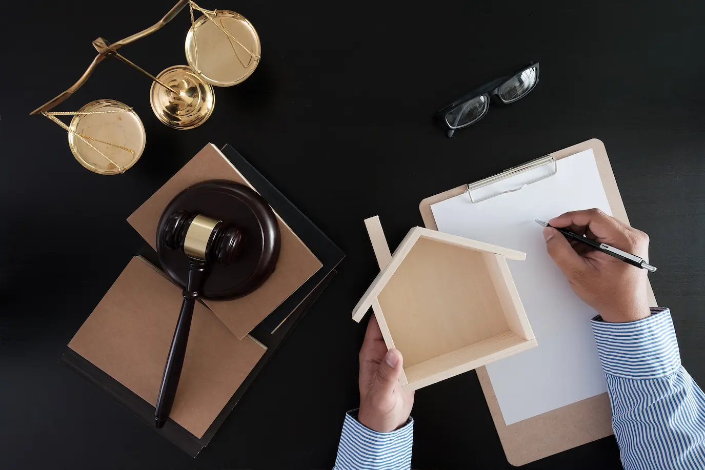 Odkryj Sekret Stabilności Finansowej: Jak Odwrócić Losy Twojej Firmy Dzięki Mistrzowskiemu Zarządzaniu Długiem!